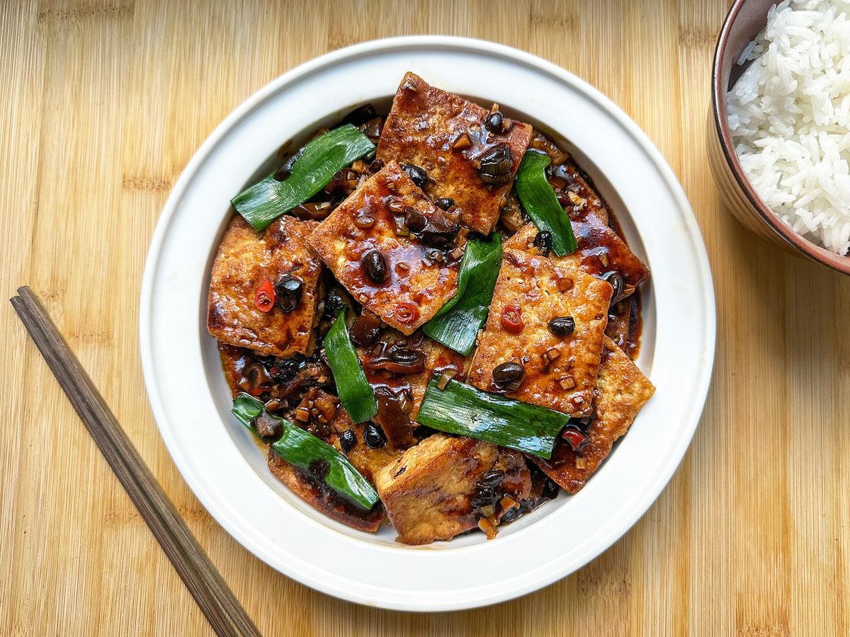 pan fried tofu in black bean sauce with rice