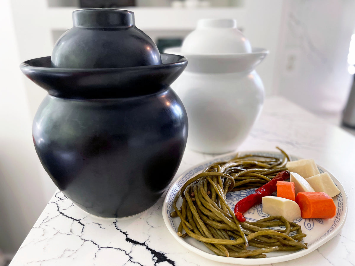 Chinese pickling jars and pickles