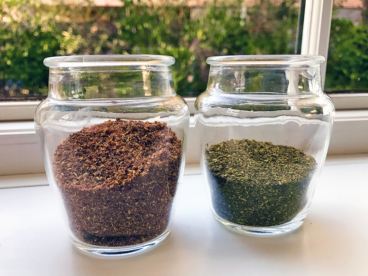 Ground red and green Sichuan pepper in jars