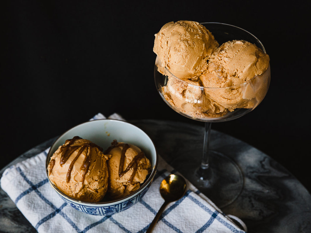 Caramel Ice Cream With Sesame Swirl